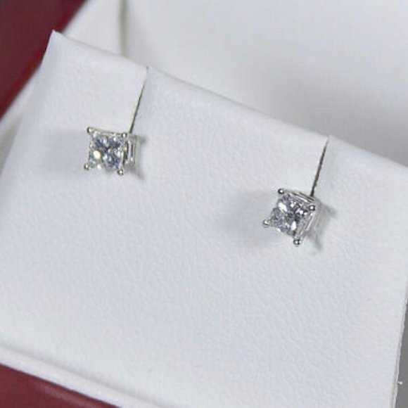 48 CTW Diamond Earrings In 14 K Gold